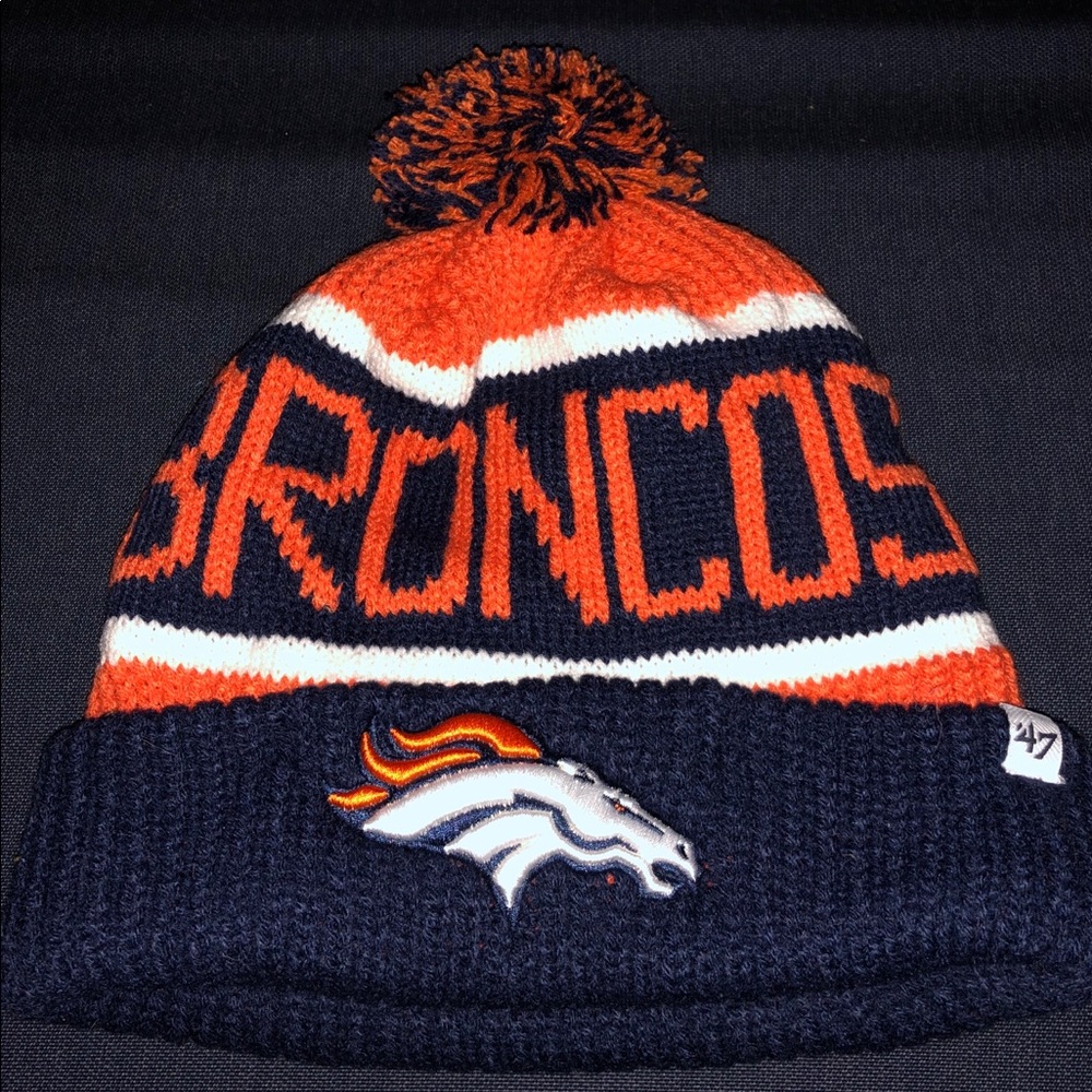 NWT NFL Denver Broncos football winter hat